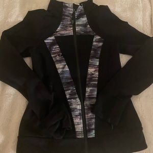 Sporty and trendy ivivva zip up!